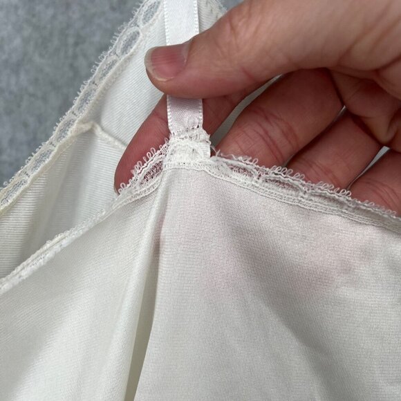 Vanity Fair VTG Slip Cami Top Size L Ivory White Lace Trim Dainty Made in USA - Picture 5 of 12
